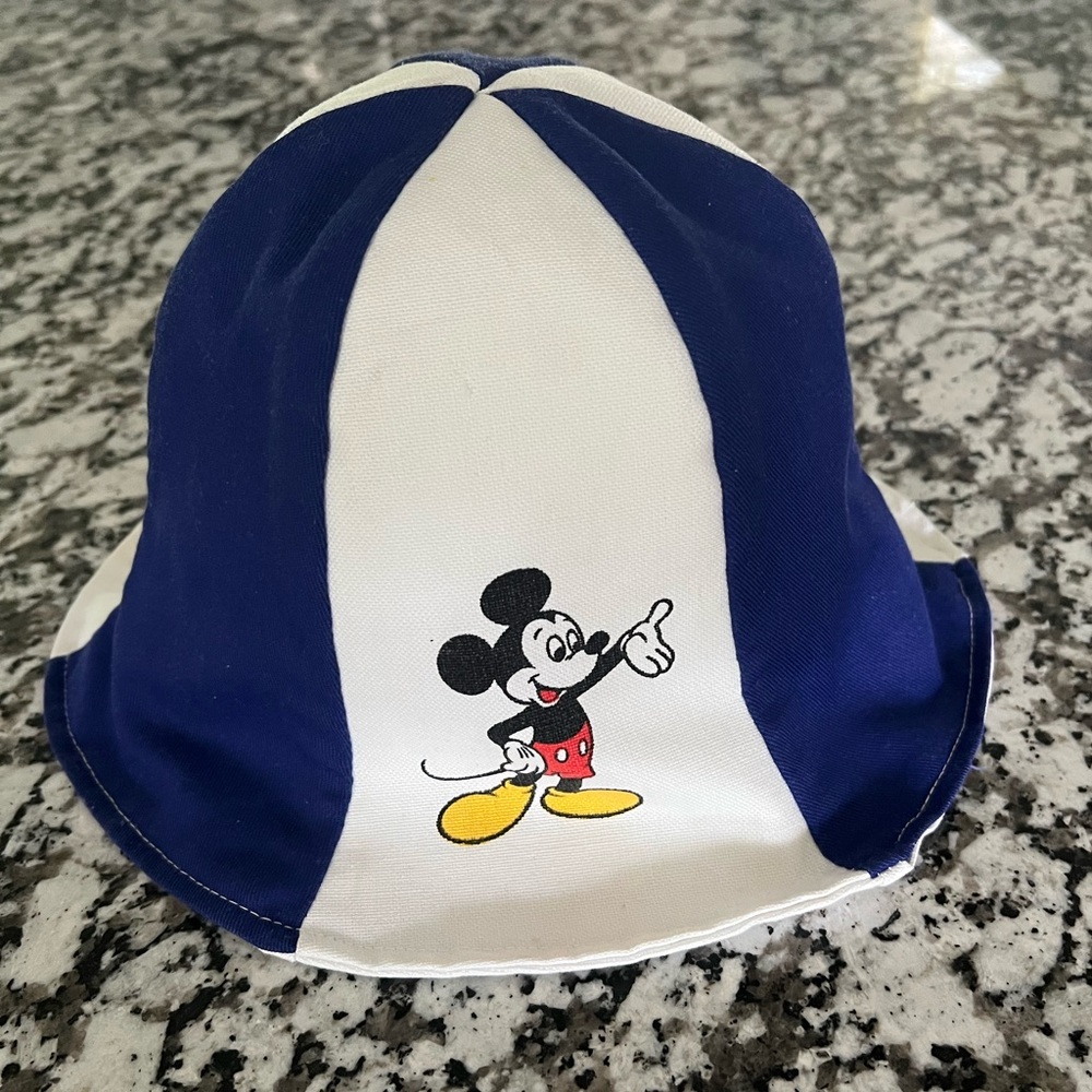 Vintage Walt Disney 6 Panel Kids Bucket Hat